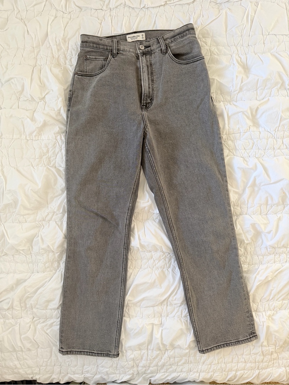 Abercrombie & Fitch Women’s Curve Love Ankle Straight Gray Jeans 26/2